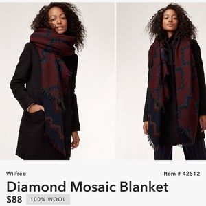 Aritzia Wilfred diamond mosaic blanket scarf